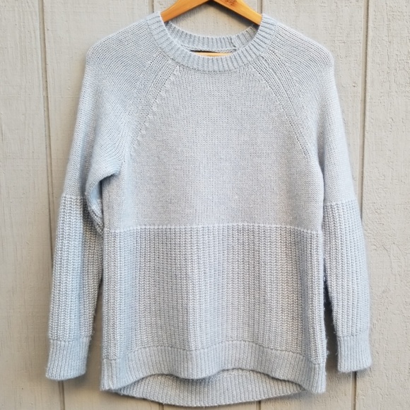 Banana Republic Sweaters - Banana Republic Italian Yarn Sweater